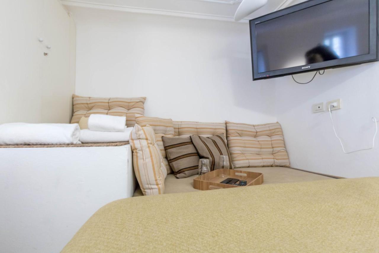 Joivy Modern Studio Near City Centre Apartman Milánó Kültér fotó
